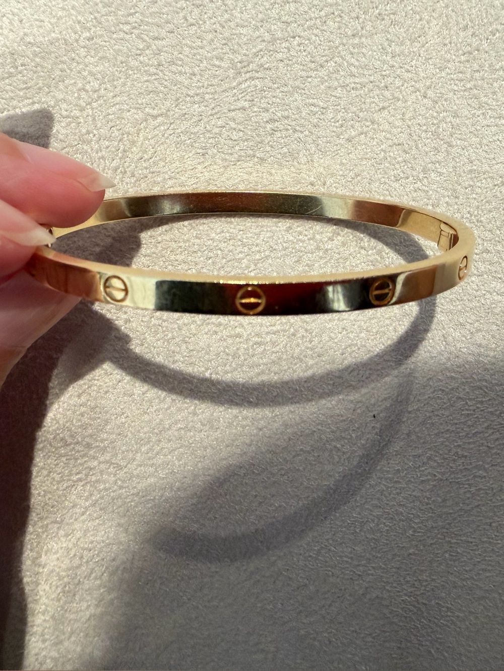 CARTIER LOVE BRACELET — small model - Picture 6 of 14